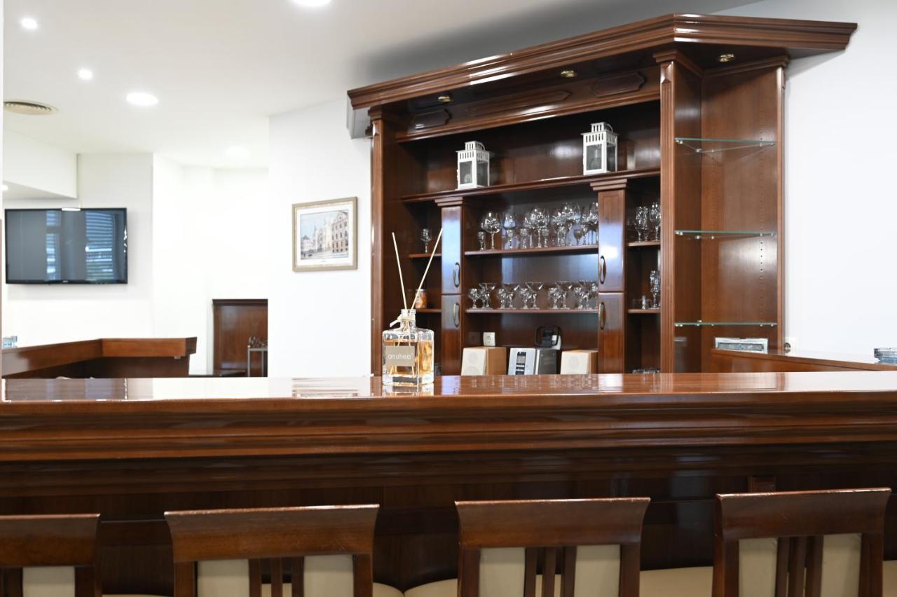 Hotel "Jkc Banja Luka" Eksteriør billede