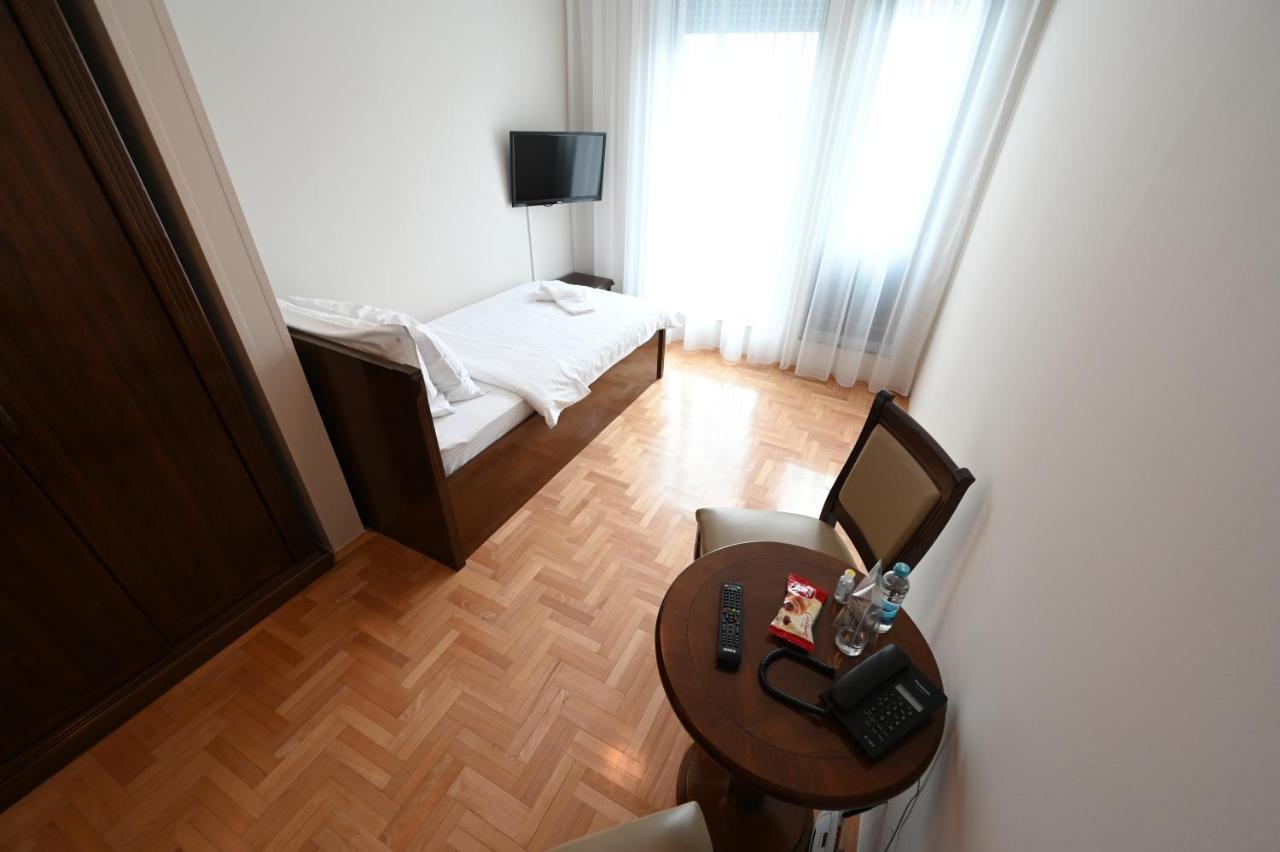 Hotel "Jkc Banja Luka" Eksteriør billede