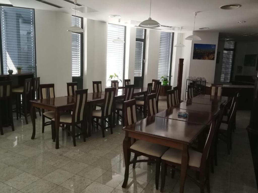 Hotel "Jkc Banja Luka" Eksteriør billede